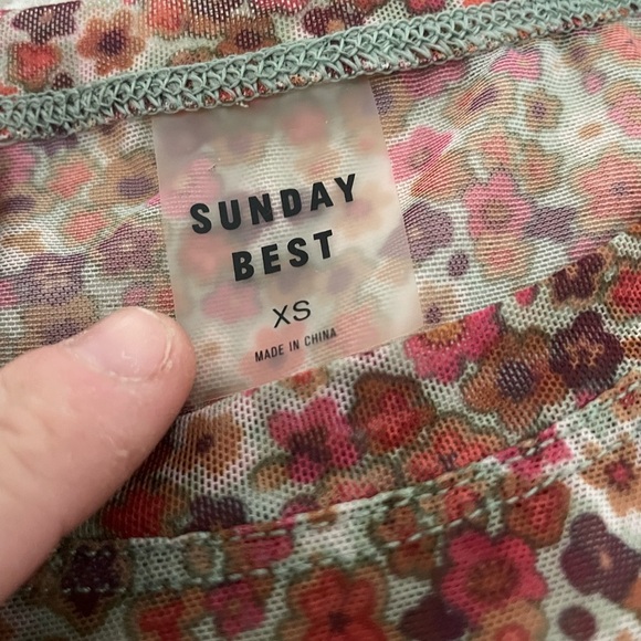 Sunday best mesh Floral Short Sleeve cropped T-Shirt xs - Picture 2 of 6